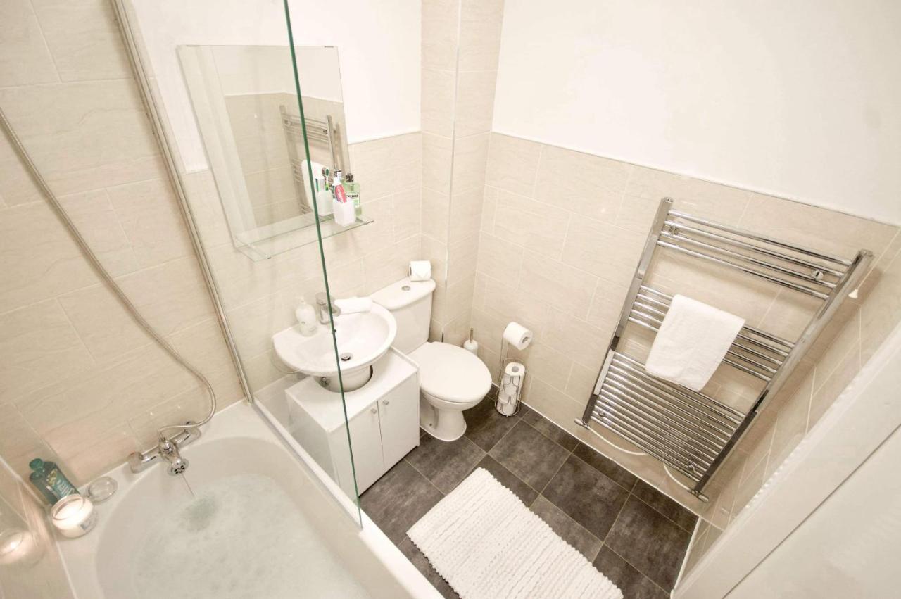 Affordable Digs Nr City Centre Sleeps5 Free Secure Parking Coventry Zewnętrze zdjęcie
